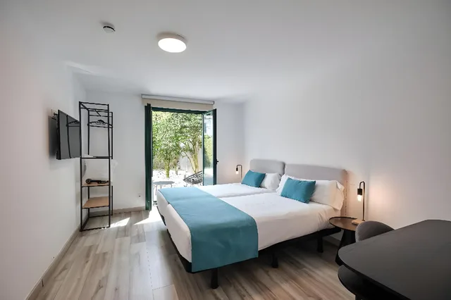 Double Room Single Use، Pombal Rooms Santiago 2/2