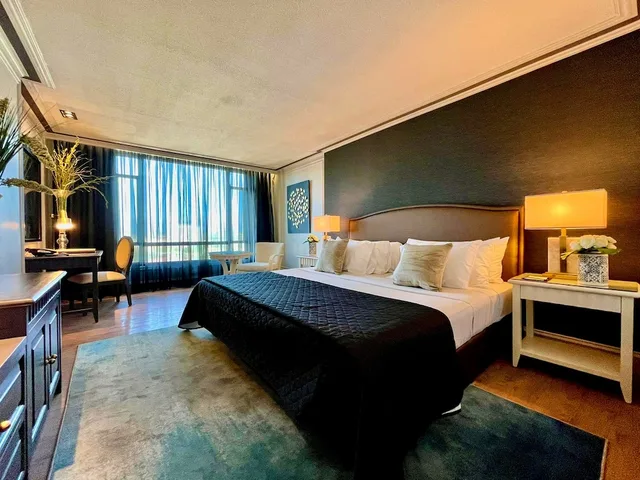 غرفة بريميير بسرير كينج، Grand Regal Hotel Davao 1/5