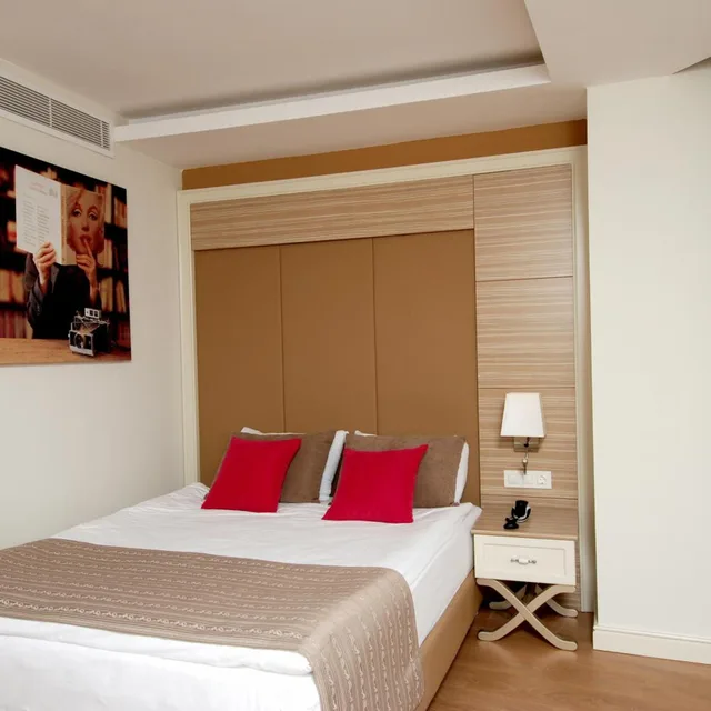 Standard, Double or Twin Bed, Land View، Delphin Deluxe Resort 4/10