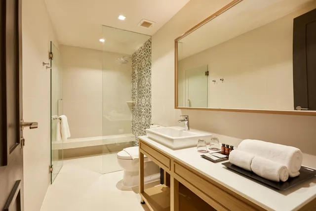 غرفة بسريرين منفصلين بشرفة، Health Land Resort & Spa 4/4