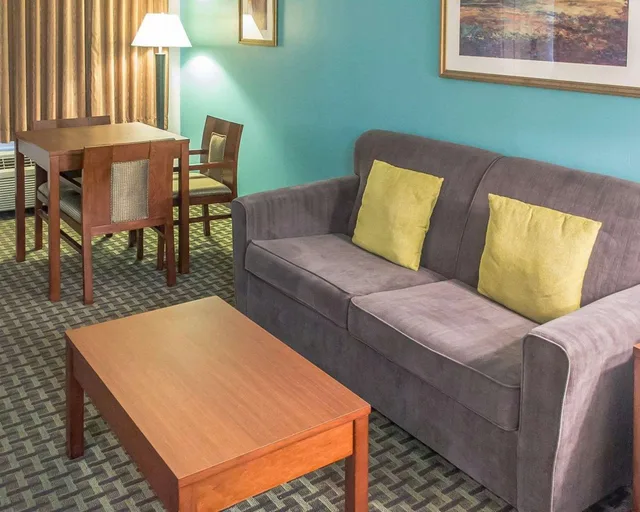 جناح بسرير كينج، Days Inn by Wyndham Austintown 3/5