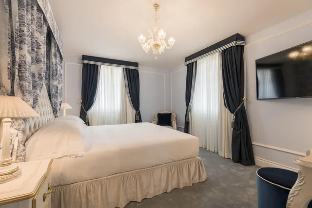 Inner, Family, Courtyard View، GRAND HOTEL PRINCIPE DI PIEMONTE 5/9