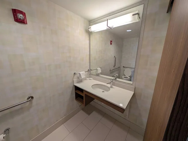 استوديو بسرير كينج مع أريكة لذوي الإعاقة، Springhill Suites By Marriott Chicago Waukegan Gurnee 3/6