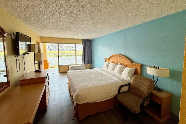 غرفة بسرير كينج لذوي الإعاقة، Days Inn By Wyndham Ruther Glen Kings Dominion Area 4/10