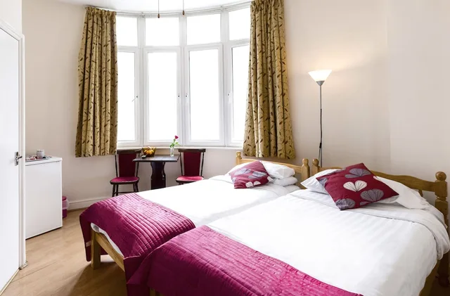 غرفة بسريرين منفصلين، City London Hotel 7/10