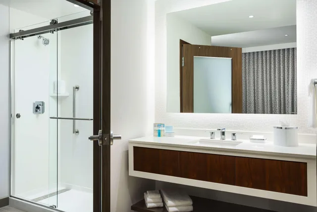 استوديو بسرير كينج، Hampton Inn & Suites Santa Monica 2/2