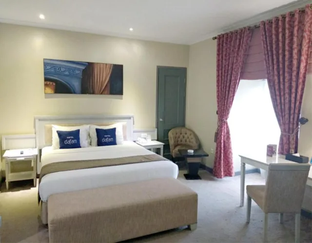 غرفة تنفيذية بسرير مزدوج، Hotel Dafam Semarang 1/1