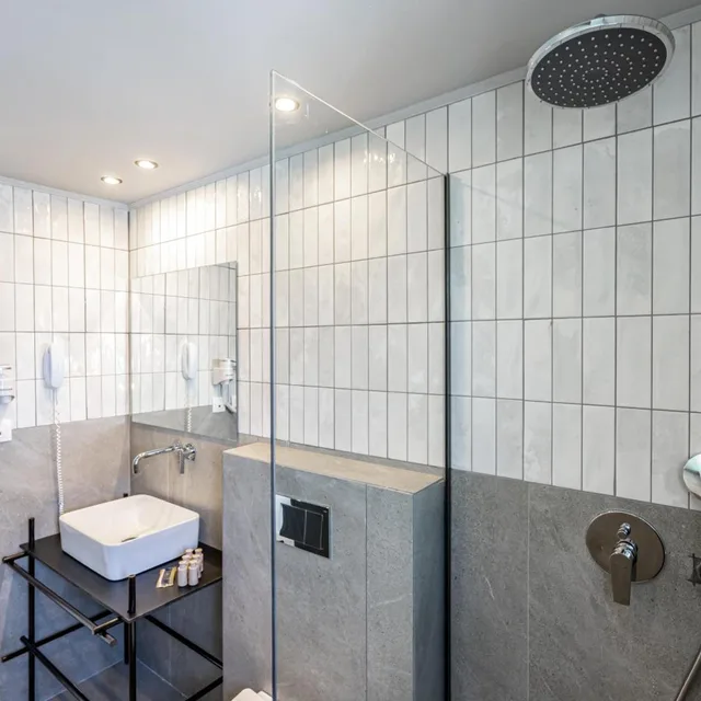 غرفة عائلية، Hotel Helios 9/10