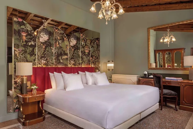 غرفة بريميوم بإطلالة على القناة، NH Collection Venezia Grand Hotel Palazzo dei Dogi 5/10