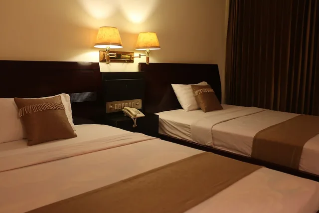 Deluxe, Twin Beds, You Eng Hotel 4/8