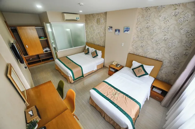 غرفة ثلاثية بسرير كوين، Camila Hotel 7/10
