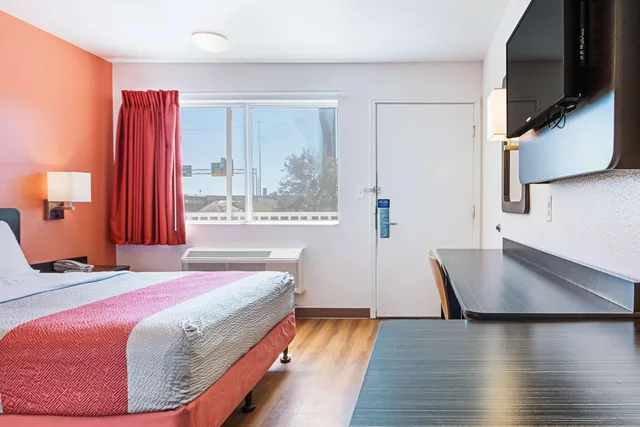غرفة بسرير كوين، Motel6 Corpus Christi Northwest 5/10