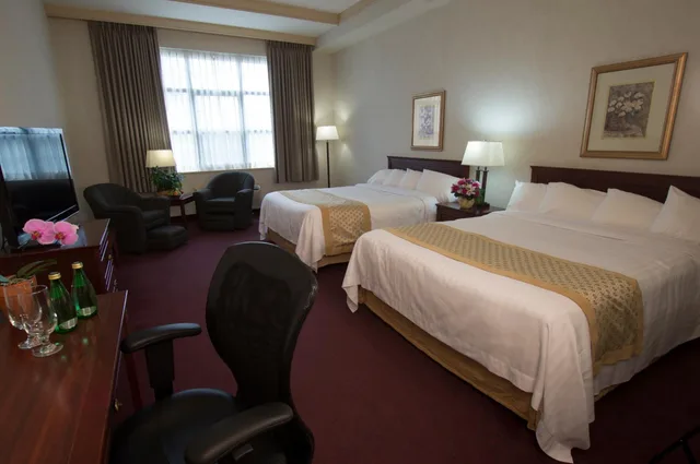 Room, Double Bed, Accessible, Best Western Brantford Hotel Conference Centre 7/10