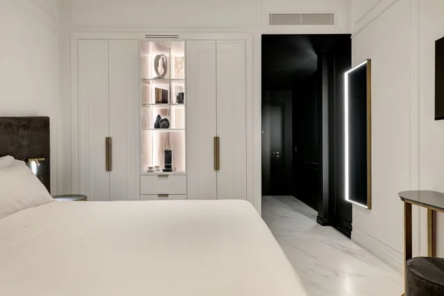 غرفة سوبيريور بسرير مزدوج بإطلالة على المسبح، Majestic Palace Sorrento, Curio Collection by Hilton 5/8