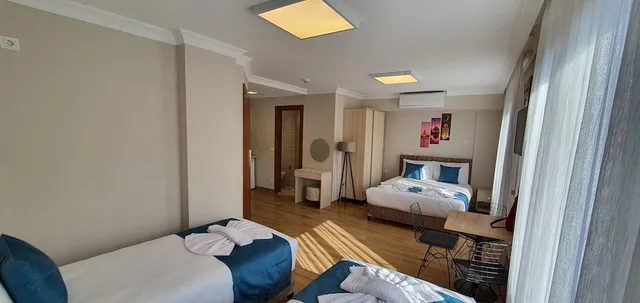 استوديو عائلي بسرير كوين وسريرين منفصلين في الملحق، Sur Hotel 10/10