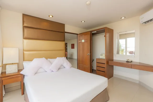 Cabana, Suite, 3 King Beds, Sea View، Bella Villa Cabana 2/6