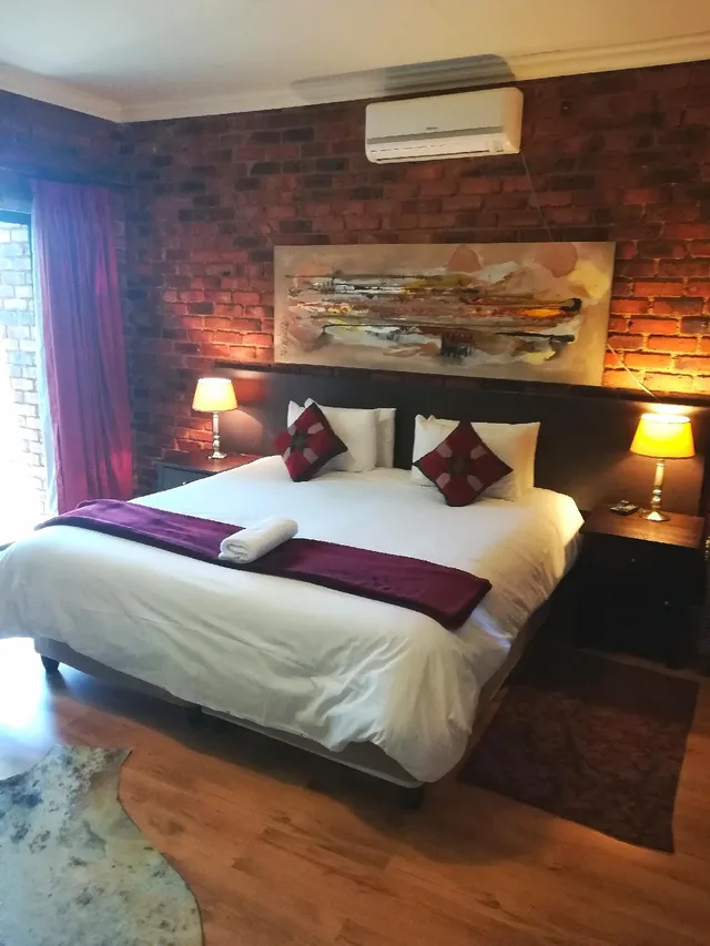 غرفة بسرير كينج، 24 On Vrey Boutique Hotel 1/2