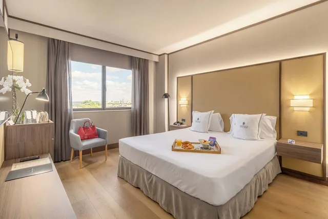 غرفة سوبيريور ثلاثية بثلاثة أسرّة، Hotel Aravaca Village 1/5
