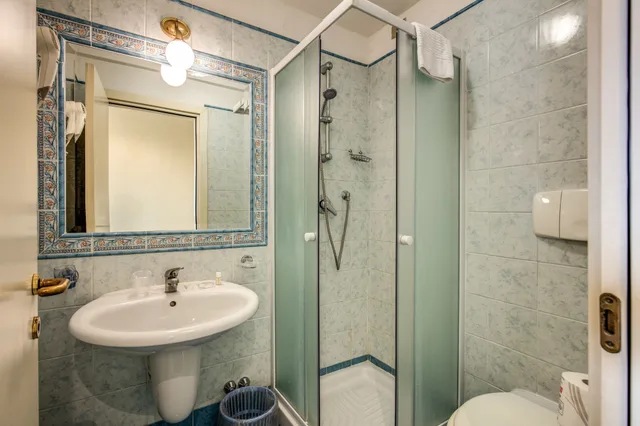 غرفة مفردة، Hotel Laura 13/24