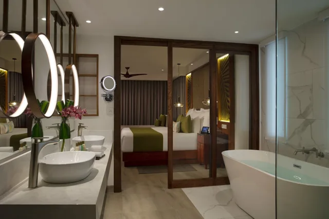 Roof Top, Presidential, Preferred Club, Suite, 1 King and 2 Double Beds, Ocean Front، Dreams Macao Beach Punta Cana 4/4