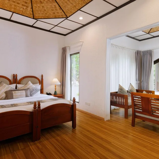 DELUXE BEACHFRONT ROOM-Transfer Excluded، Bandos Maldives 1/10