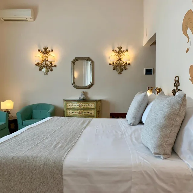 غرفة كومفورت بسرير كينج بشرفة، Hotel David 2/4