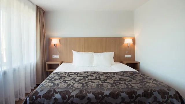 جناح عائلي بسرير كينج بإطلالة على المدينة بشرفة، Hotel Parnu 1/8