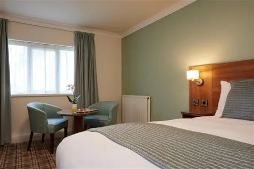 Classic, Double Bed, Last Drop Village Hotel And Spa 2/2
