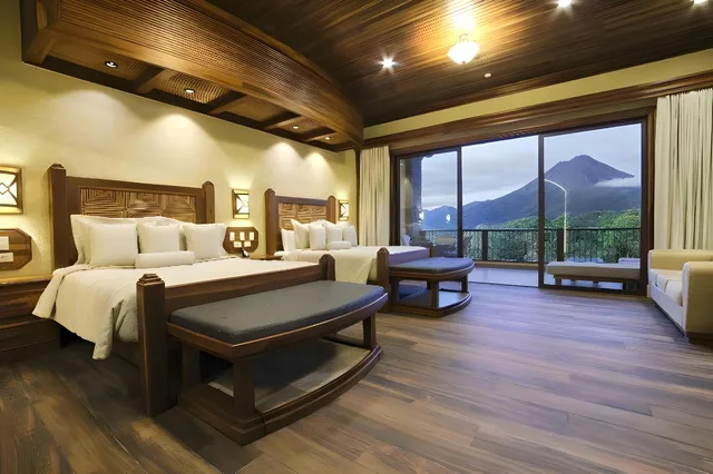 غرفة غراند بسريرين كوين بإطلالة، The Springs Resort And Spa At Arenal 1/3
