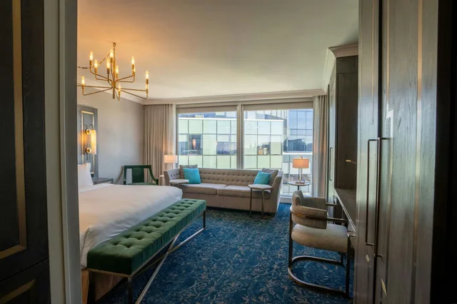 استوديو بريميوم بسرير كينج مع أريكة، Sutton Place Hotel Halifax 2/4