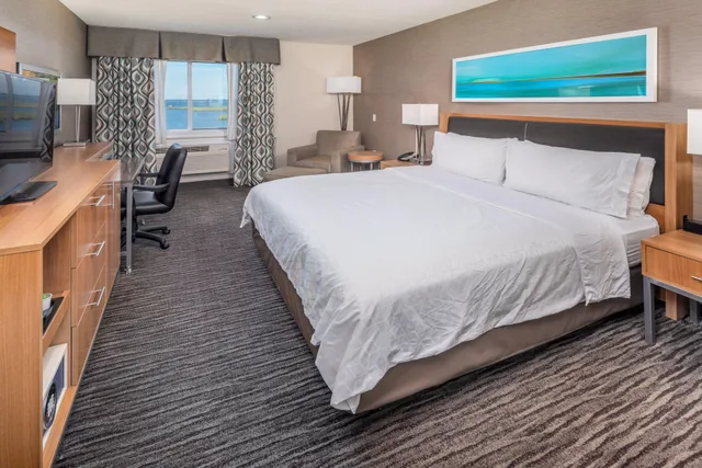 غرفة بسرير كينج بإطلالة على النهر، Holiday Inn Express Annapolis East-Kent Island 3/5