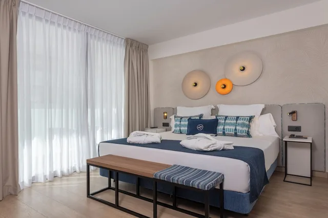 غرفة بريميوم بسريرين منفصلين بشرفة، Hotel Lima - Adults Recommended 10/10