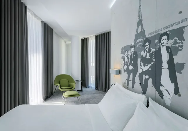 غرفة ديلوكس بسرير كينج بإطلالة على النهر، Golden Tulip Design Tbilisi 4/10