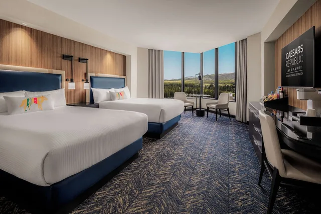 Romulus, Executive, 2 Queen Beds، Caesars Republic Lake Tahoe 3/6