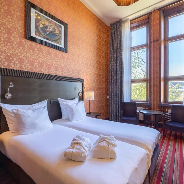 غرفة ديلوكس بسرير فردي بإطلالة على القناة، Grand Hotel Amrath Amsterdam 1/3