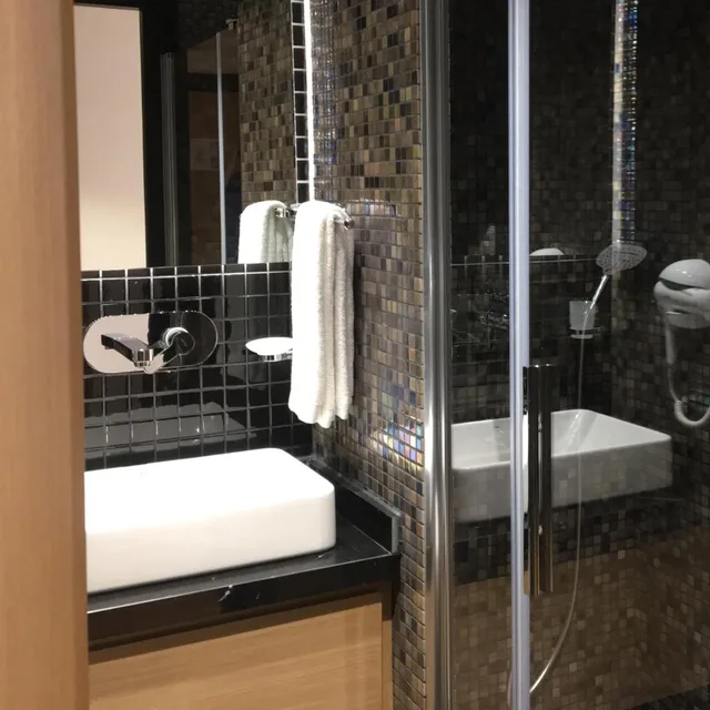 Family, Basement, Double Bed، Four G Hotel 4/4