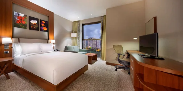 غرفة ركنية بسرير كوين، Hilton Garden Inn Istanbul Beylikduzu 1/3