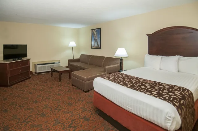 جناح بسريرين كوين، Governors Suites Hotel 2/6