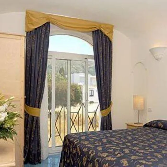 غرفة كومفورت بسرير مزدوج، Bussola Di Hermes Hotel 10/10