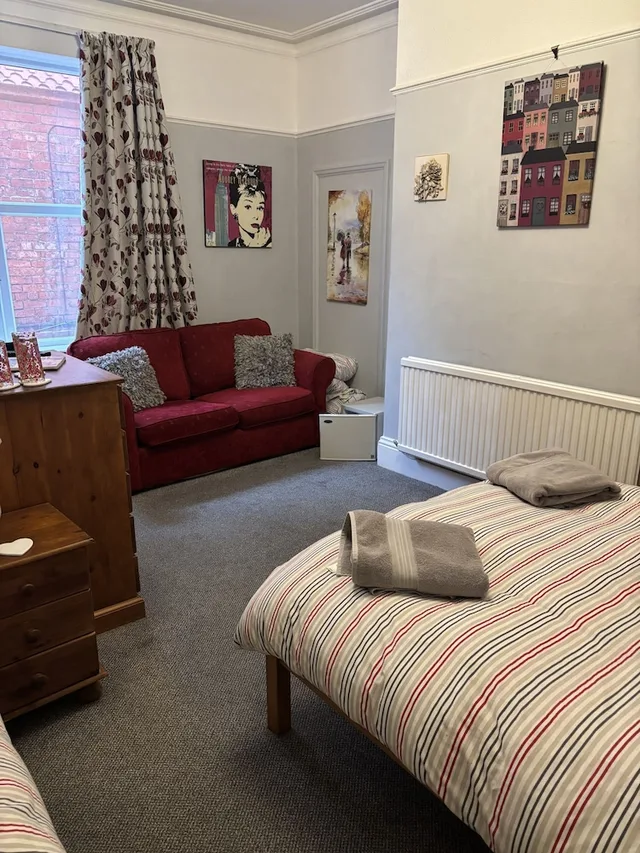 جناح بسرير مزدوج وسريرين منفصلين، Esklet Guest House 2/5