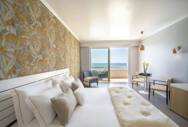 غرفة سوبيريور بسريرين منفصلين بإطلالة على البحر بشرفة، Hotel Arribas 7/10