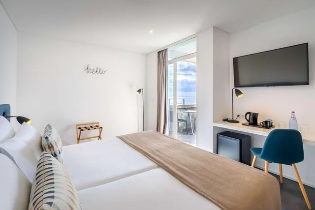 غرفة بسرير مزدوج بإطلالة على البحر، Allegro Madeira - Adults Only 2/4