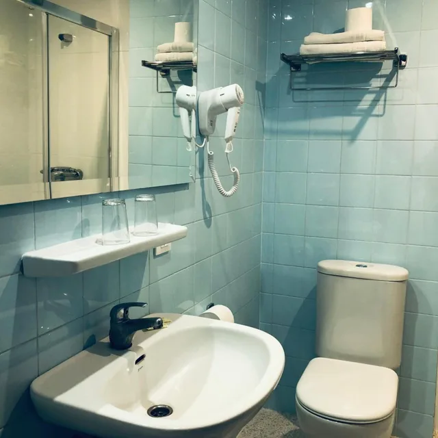 غرفة سوبيريور بسرير فردي بإطلالة على البحر، Hotel Sur 6/8