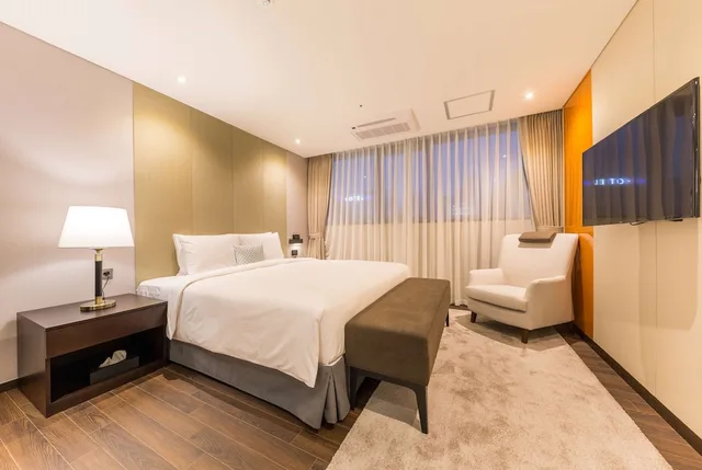 جناح بسرير كينج، Howard Johnson by Wyndham Incheon Airport 2/5