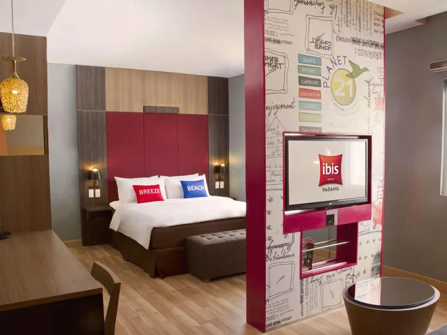 جناح بزنس، Ibis Padang 1/2
