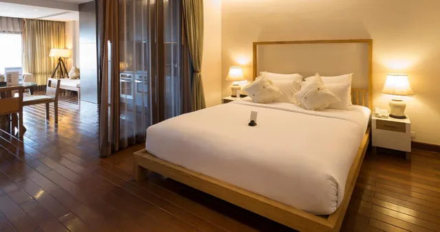 جناح ديلوكس بسرير كينج بإطلالة على البحر بغرفة نوم واحدة، The Sea Koh Samui Resort & Residences by Tolani 2/5