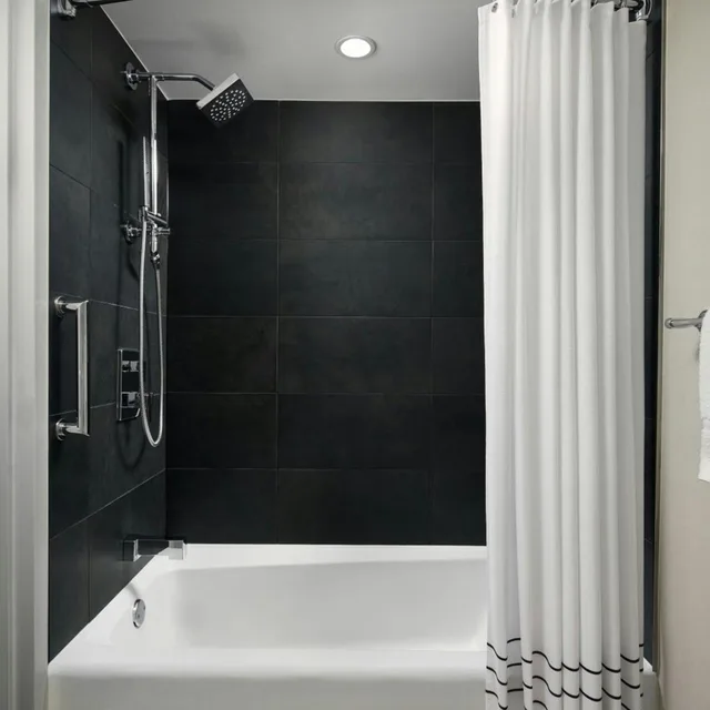 Room, King Bed, Allergy Friendly، Falls Church Marriott Fairview Park 6/6