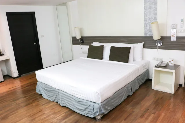 غرفة ديلوكس ثلاثية بسرير كينج وسرير فردي، The Mini R Ratchada Hotel 2/4