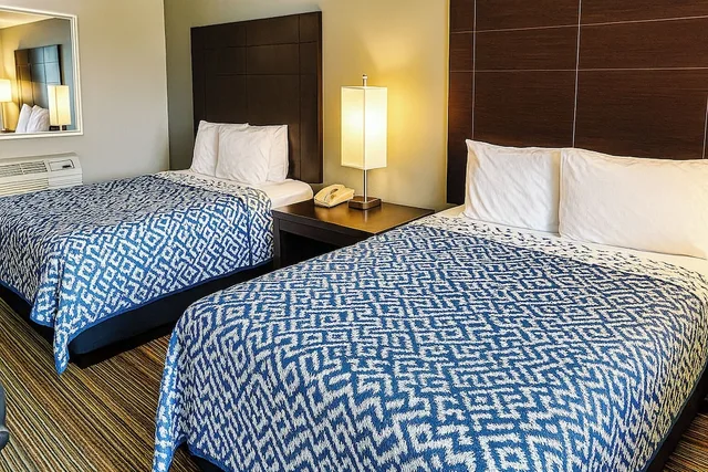 Room, 2 Double Beds, Catalina Airport Motel 4/10