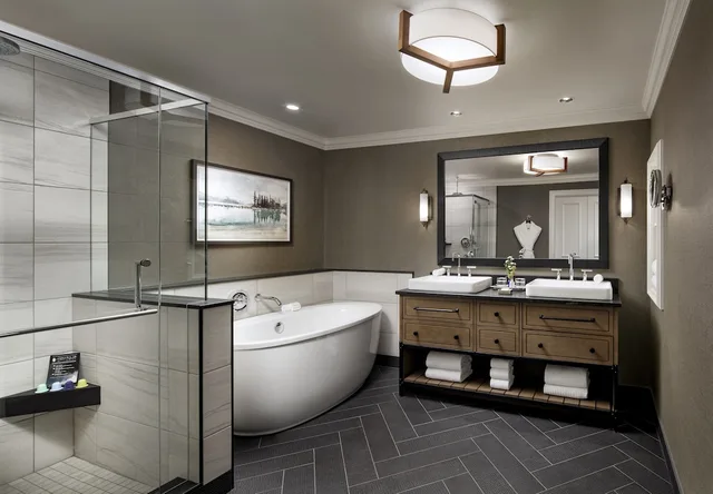 Fairmont Gold, King Bed، Fairmont Chateau Whistler Gold Experience 3/3